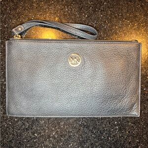 Michael Kors Pebbled Leather Wristlet in Black